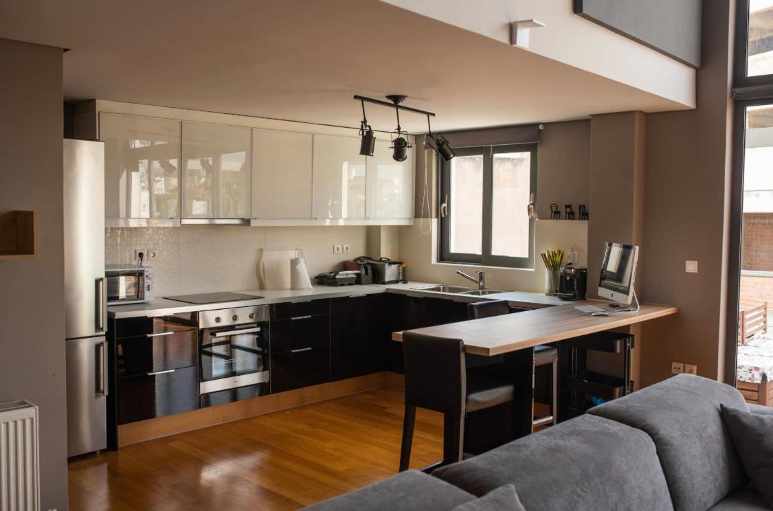 Minimal Brand New Loft Next To Subway Apartment Athens Ngoại thất bức ảnh